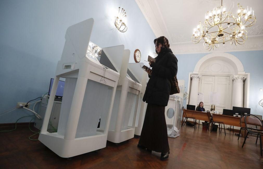 Especialistas da Ucrânia atacam sistema de votação eletrónica na Rússia