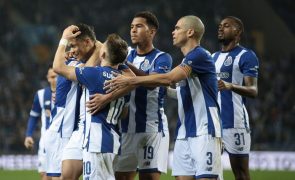 FC Porto vence Vizela com reviravolta em vantagem numérica