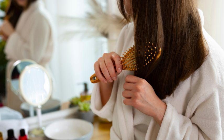 Dica - Limpe a escova de cabelo com um ingrediente que tem na cozinha