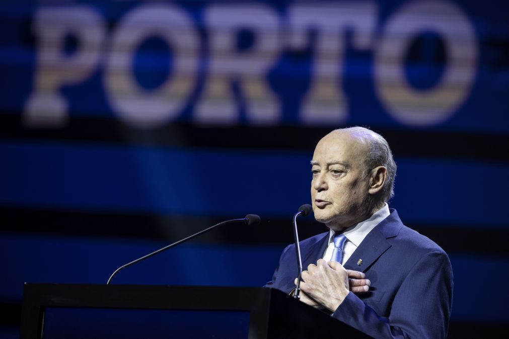 Presidente do FC Porto promete futebol feminino sénior e avalia futsal e surf