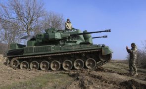 Alemanha anuncia 500 milhões de euros em novo pacote de ajuda militar a Kiev