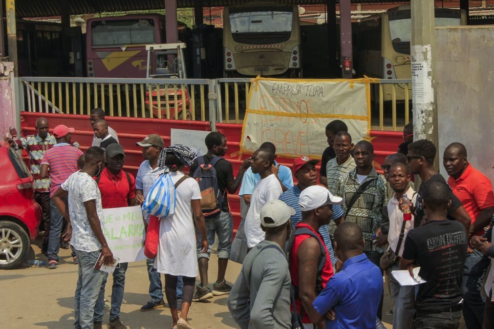 Funcionários públicos angolanos iniciam hoje greve geral