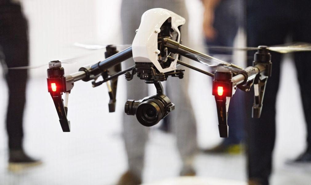 Parlamento moçambicano debate hoje lei sobre uso de drones
