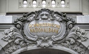 Banco Nacional Suíço desce taxa de juro em 25 pontos base para 1,50%