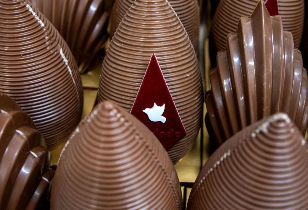 Fábrica de Rabo de Peixe adoça Páscoa açoriana com ovos e coelhos de chocolate
