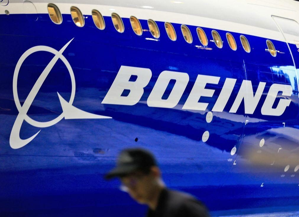 Presidente executivo da Boeing sai da empresa no final do ano
