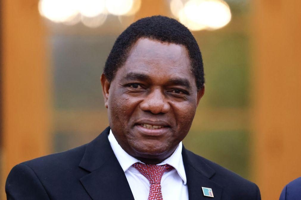Zâmbia reestrutura mais de 3,2 mil milhões de euros de dívida em 'eurobonds'
