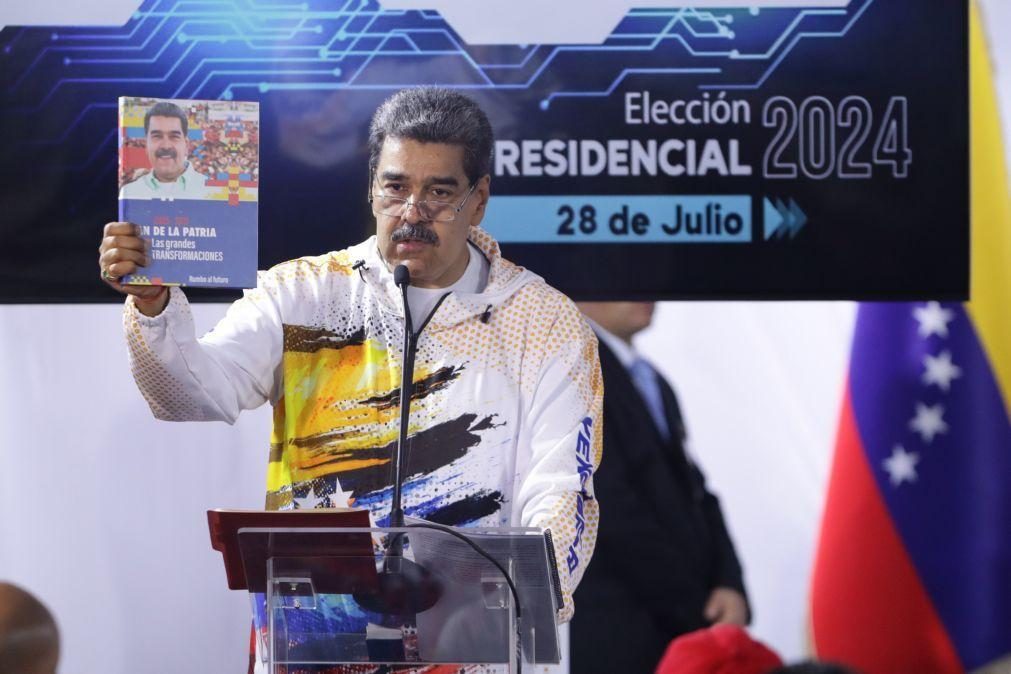 Maduro oficializa recandidatura à presidência da Venezuela com acusações à oposição