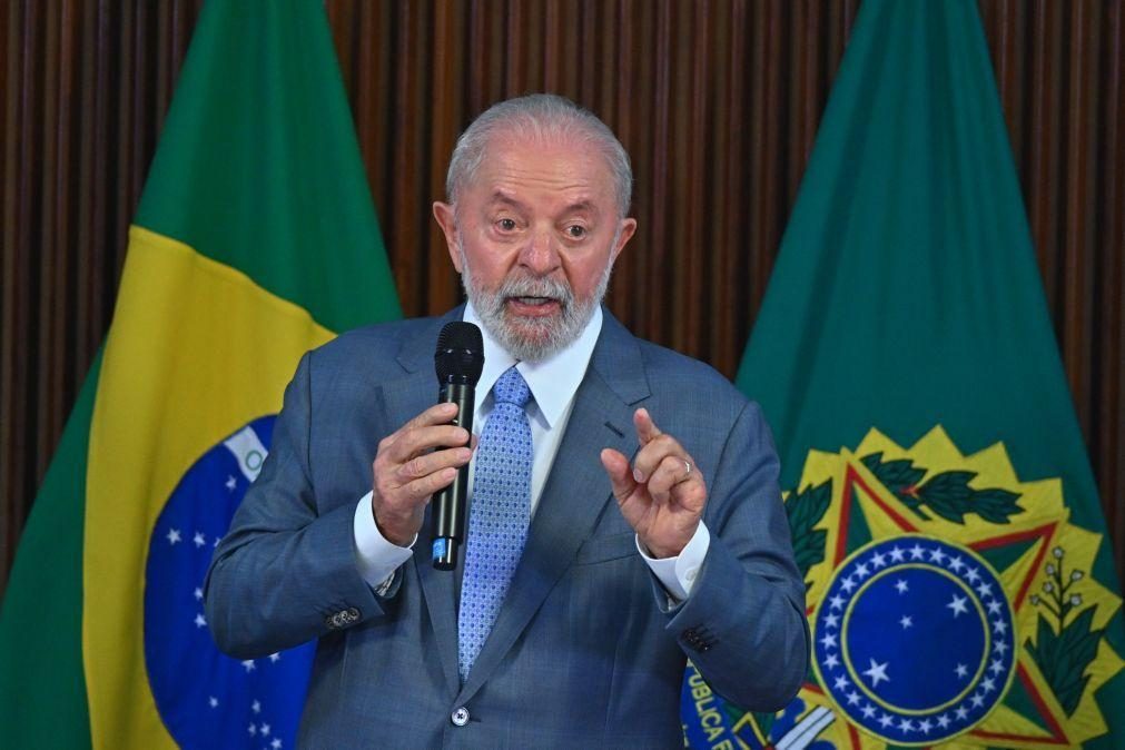 Lula da Silva recebe Macron na cidade amazónica que será sede da COP30