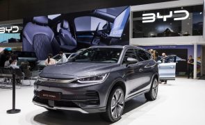 Construtor automóvel chinês BYD com lucros recorde de 3.830 ME em 2023
