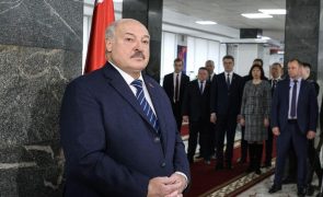 Lukashenko diz que suspeitos de atentado em Moscovo tentaram fugir para a Bielorrússia
