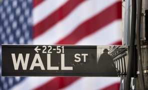 Wall Street fecha em alta e com o S&P500 a estabelecer o seu 21.º recorde do ano