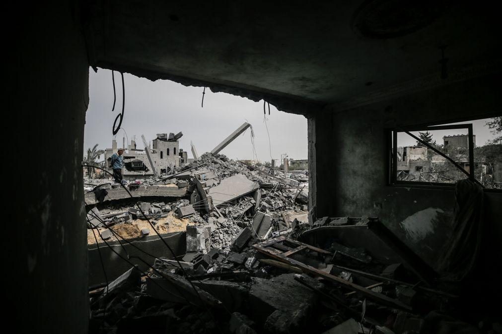 Pelo menos 35 pessoas morreram em ataques israelitas no norte de Gaza