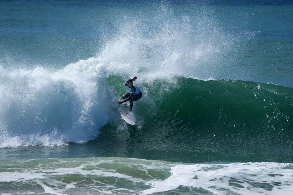 Surfista Frederico Morais termina Rip Curl Pro Bells Beach em 17.º lugar