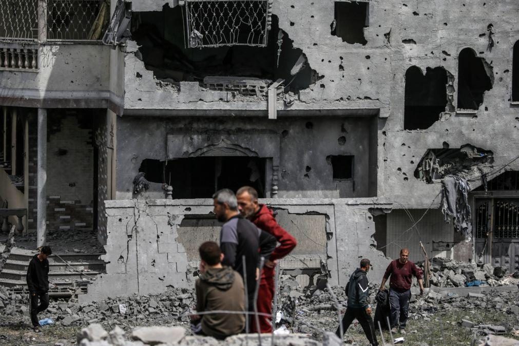Ataques continuam em Gaza quando se espera nova ronda de negociações