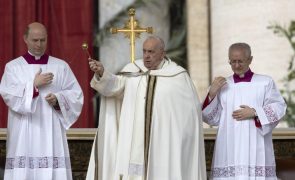 Papa apela à troca geral de prisioneiros com a Rússia