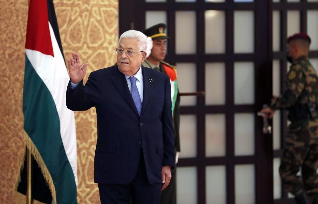 Novo governo palestiniano tomou hoje posse e enfrenta o ceticismo da população
