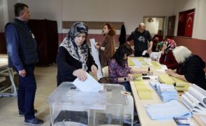 Resultados finais das municipais na Turquia confirmam vitória da oposição