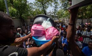 Mais de 50.000 pessoas fugiram da violência de gangues na capital do Haiti