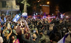 Manifestantes continuam nas ruas a pedir saída de Netanyahu