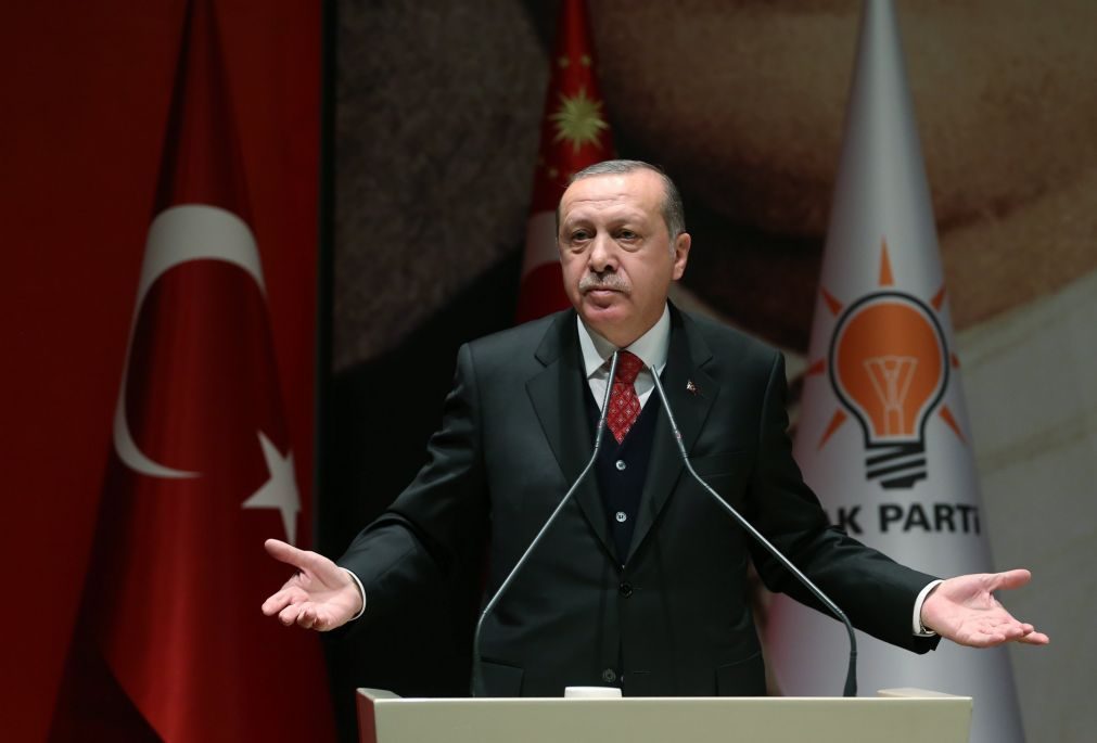 Erdogan diz que decisão de Trump lança Médio Oriente para «círculo de fogo»