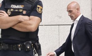 Rubiales detido à chegada a Espanha por suspeitas de corrupção