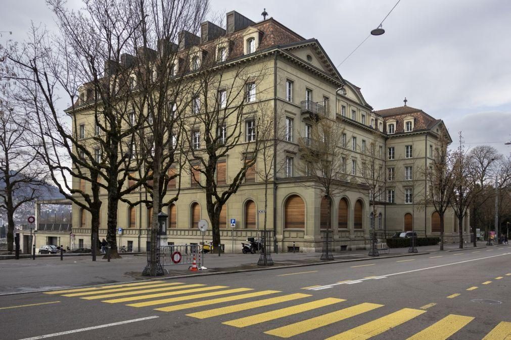 Suíça vai votar iniciativa da extrema-direita para limitar população