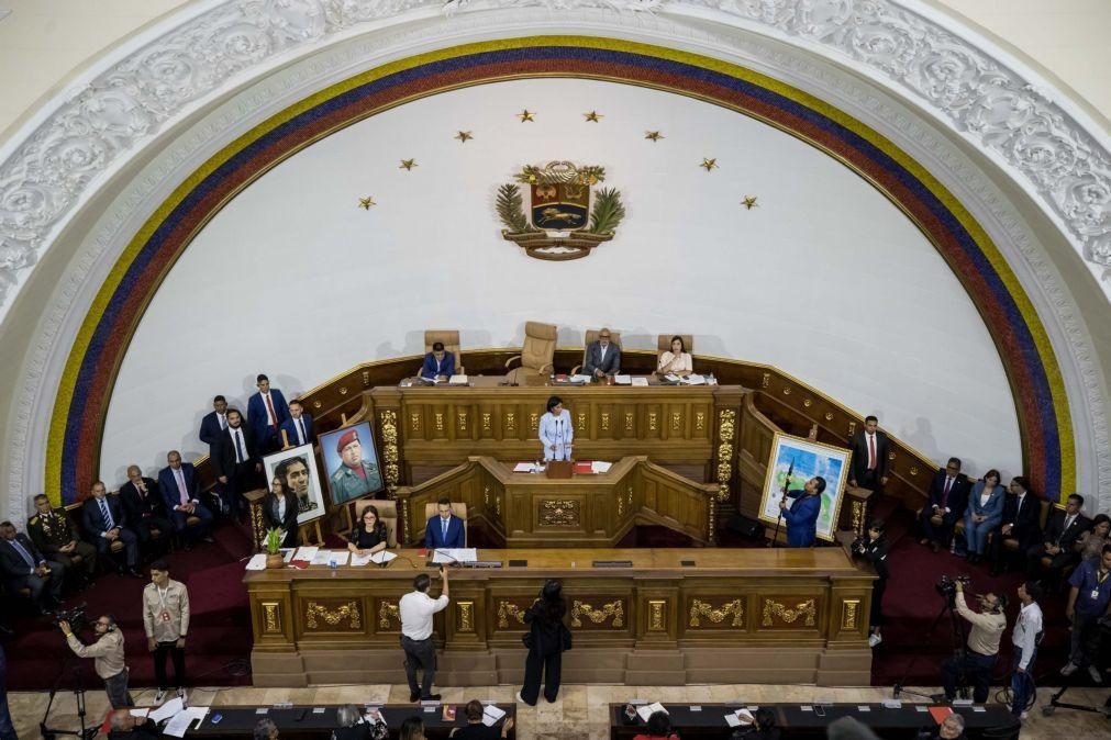 Líder da oposição na Venezuela teme prisão devido a nova lei 