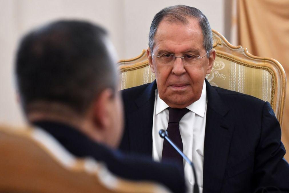 MNE russo avisa que diálogo de paz só terá sucesso com envolvimento de Moscovo