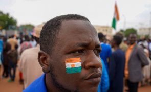 Junta militar do Níger dissolve conselhos municipais e regionais eleitos
