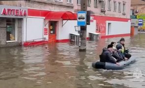 Rússia declara estado de emergência em mais duas regiões devido a inundações