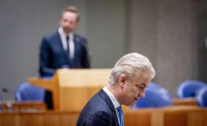 Neerlandês de extrema-direita Wilders abandona proposta de tirar Países Baixos da UE