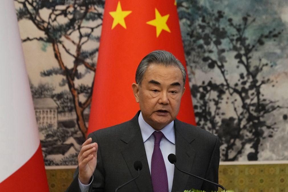 MNE chinês avisa que tentativas de criar conflitos na Ásia - Pacífico 