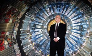 Morreu o nobel da física Peter Higgs que propôs o bosão de Higgs