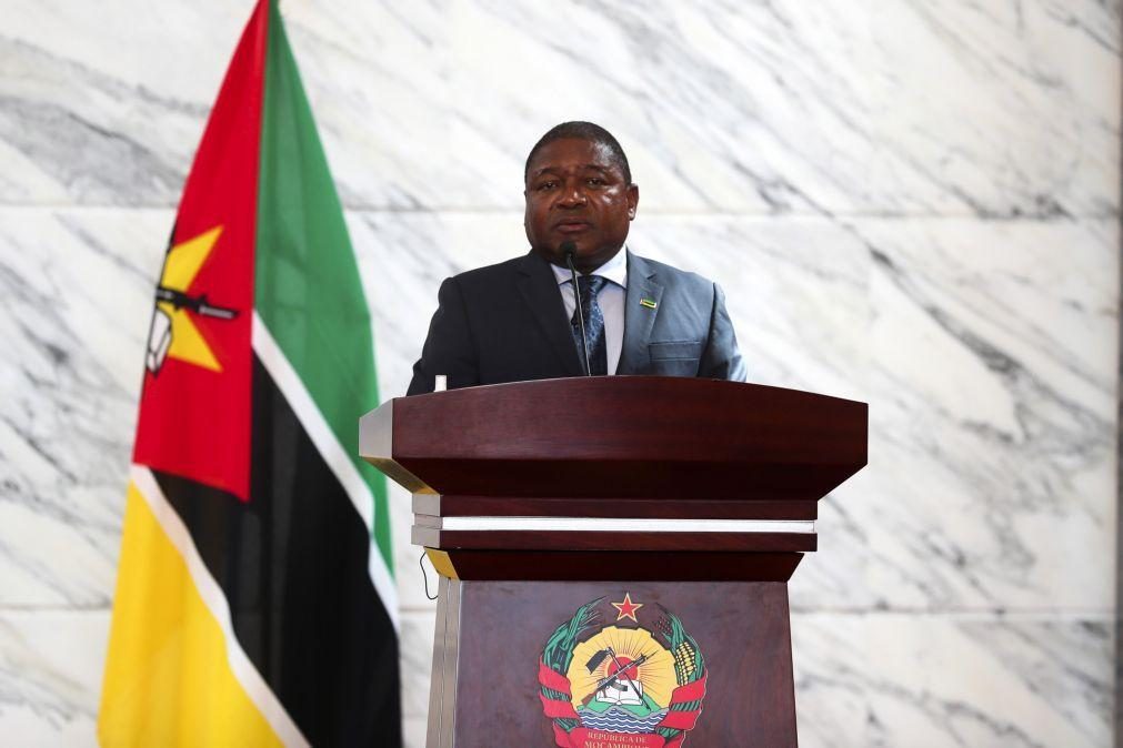Presidente moçambicano vai quarta-feira à ilha onde naufrágio matou 98 pessoas