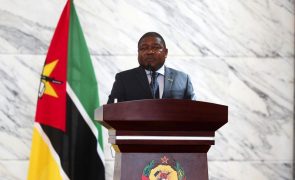 PR moçambicano e PM português abordam por telefone incremento das relações bilaterais