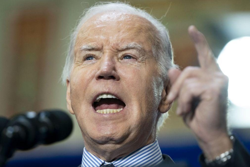 Biden condena lei cruel que proíbe quase totalmente o aborto no Arizona