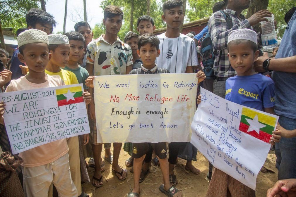 Human Rights Watch acusa Myanmar de recrutar rohingya à força