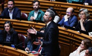 Pedro Nuno acusa Montenegro de arrogância e falta de diálogo