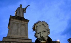 Amnistia Internacional apela que EUA retirem acusações e libertem Julian Assange