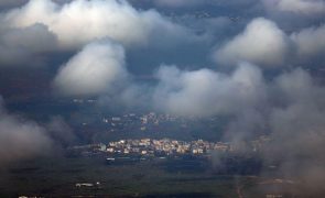 Sirenes de alerta soam no norte de Israel junto à fronteira com o Líbano