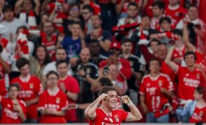 Benfica vence Moreirense e reforça segundo lugar da I Liga