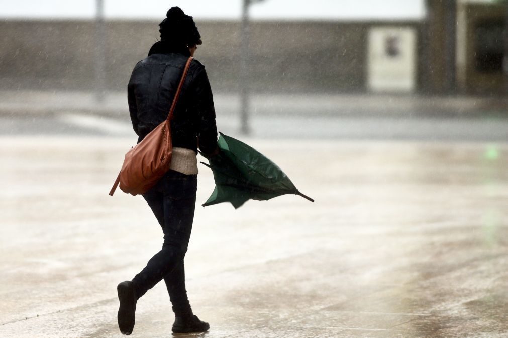 Chuva, vento forte, queda de neve e agitação marítima a partir de domingo