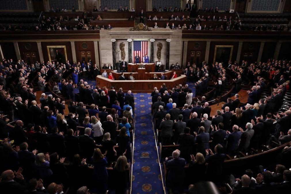 Proposta do Congresso dos EUA prevê ajuda à Ucrânia de 61 mil milhões de dólares