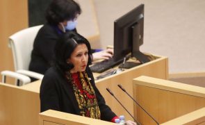 Presidente da Geórgia veta lei que abolia quotas de género nos processos eleitorais