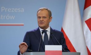 PM polaco ameaça com graves consequências para colaboradores de Moscovo