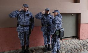 Soldados russos abandonarão fronteira entre Arménia e Azerbaijão