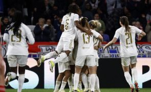 Lyon com reviravolta vence PSG por 3-2 nas meias-finais da Liga dos Campeões