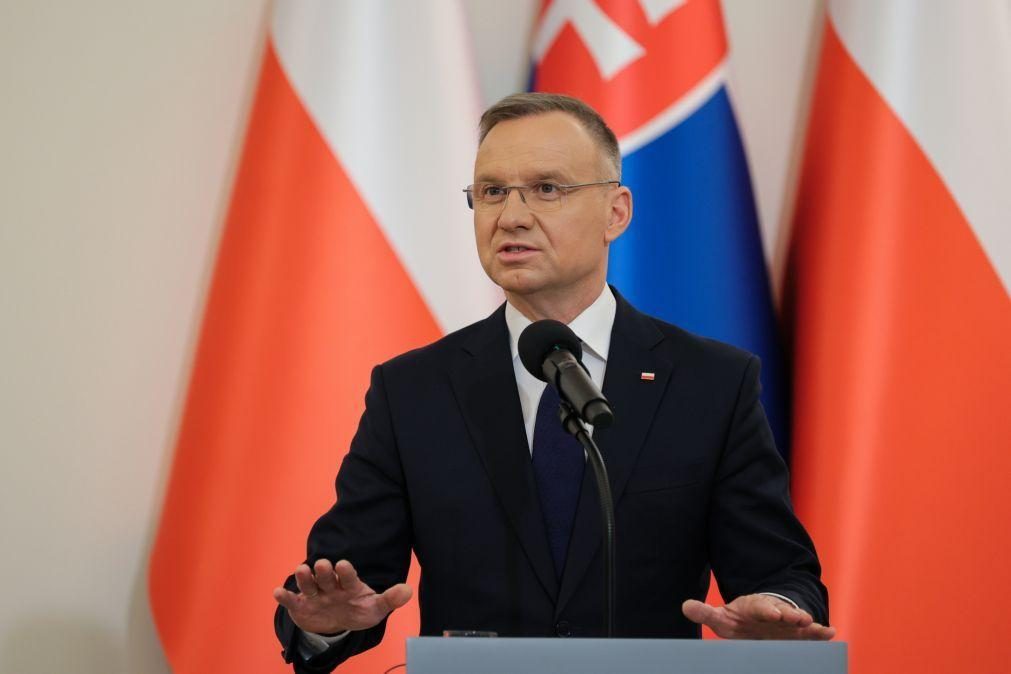 Polónia pronta para receber armas nucleares da NATO