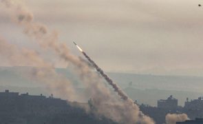Hezbollah afirma que atacou quartel israelita com dezenas de foguetes
